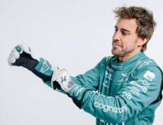 开云体育平台APP-梅赛德斯横扫阿斯顿马丁，阿隆索状态火热的简单介绍