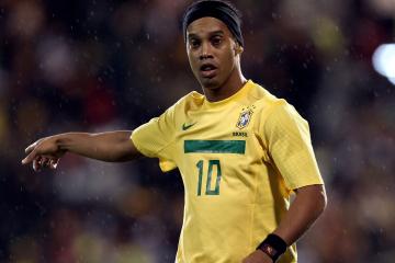 开云体育入口-平行赛场骑士的铁蹄踏破津门，库里的星辰照亮苍穹