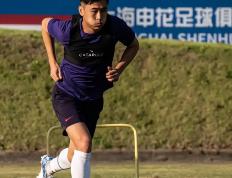 开云官网-首发大将风采出众，球队斩获晋级战果