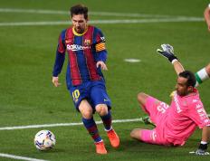 开云体育APP下载-汉堡备战对阵沃尔夫斯堡的比赛，信心满满