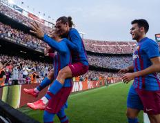 开云体育下载-西甲联赛：巴塞罗那客场取胜巴伦西亚