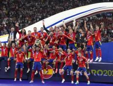 开云APP-关于NBA球员加盟欧洲联赛，助力巴塞罗那取胜的信息