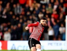 开云平台-包含普雷斯顿队员一致发力，英冠冠军之路愈发清晰的词条