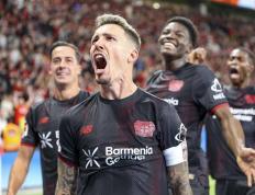 开云体育平台APP-法兰克福取得三连胜，冲击前列