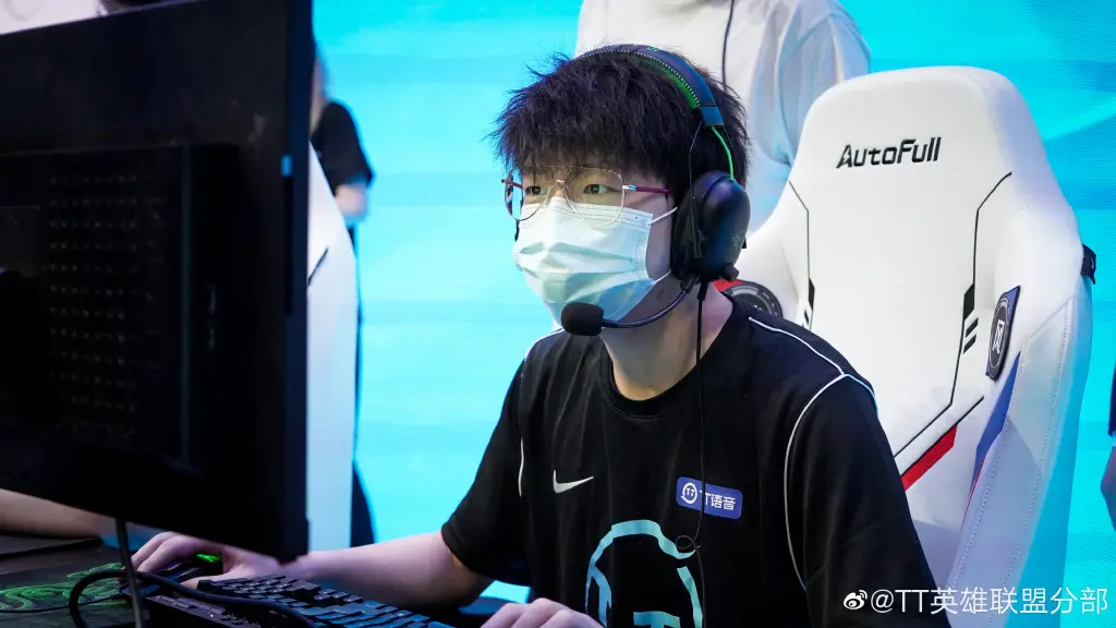 开云体育官方网站-包含100T险胜FNC，Clid线上压制力十足激烈交锋淘汰赛，技惊四座的词条