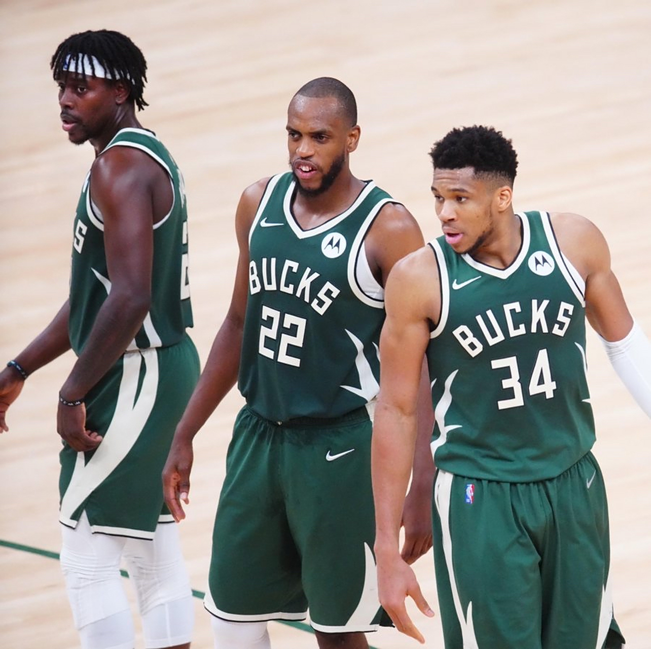 开云体育-雄鹿击败篮网，取得九连胜