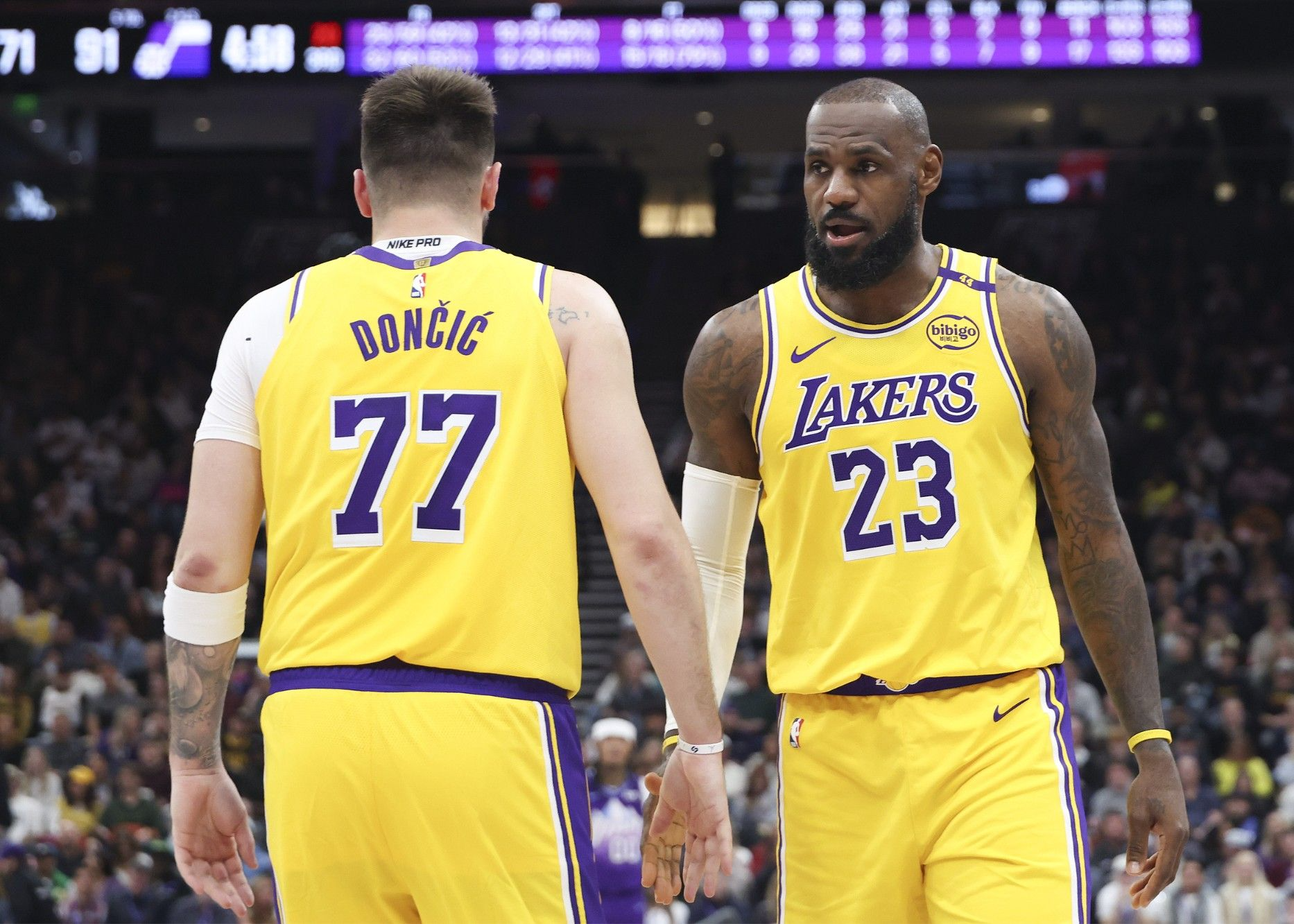 开云APP-湖人队新援助阵，詹姆斯再次冲击MVP的简单介绍