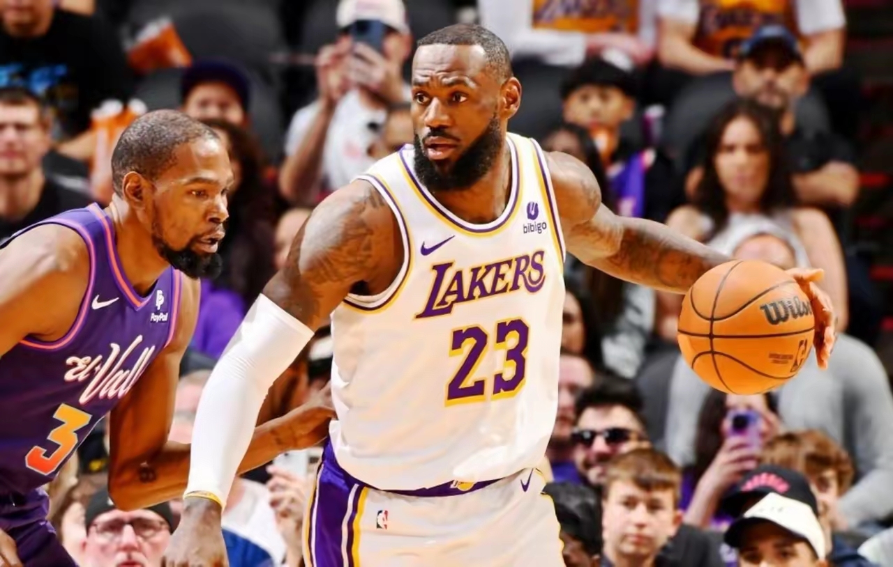 开云官方app入口-湖人队横扫太阳，詹姆斯表现出色