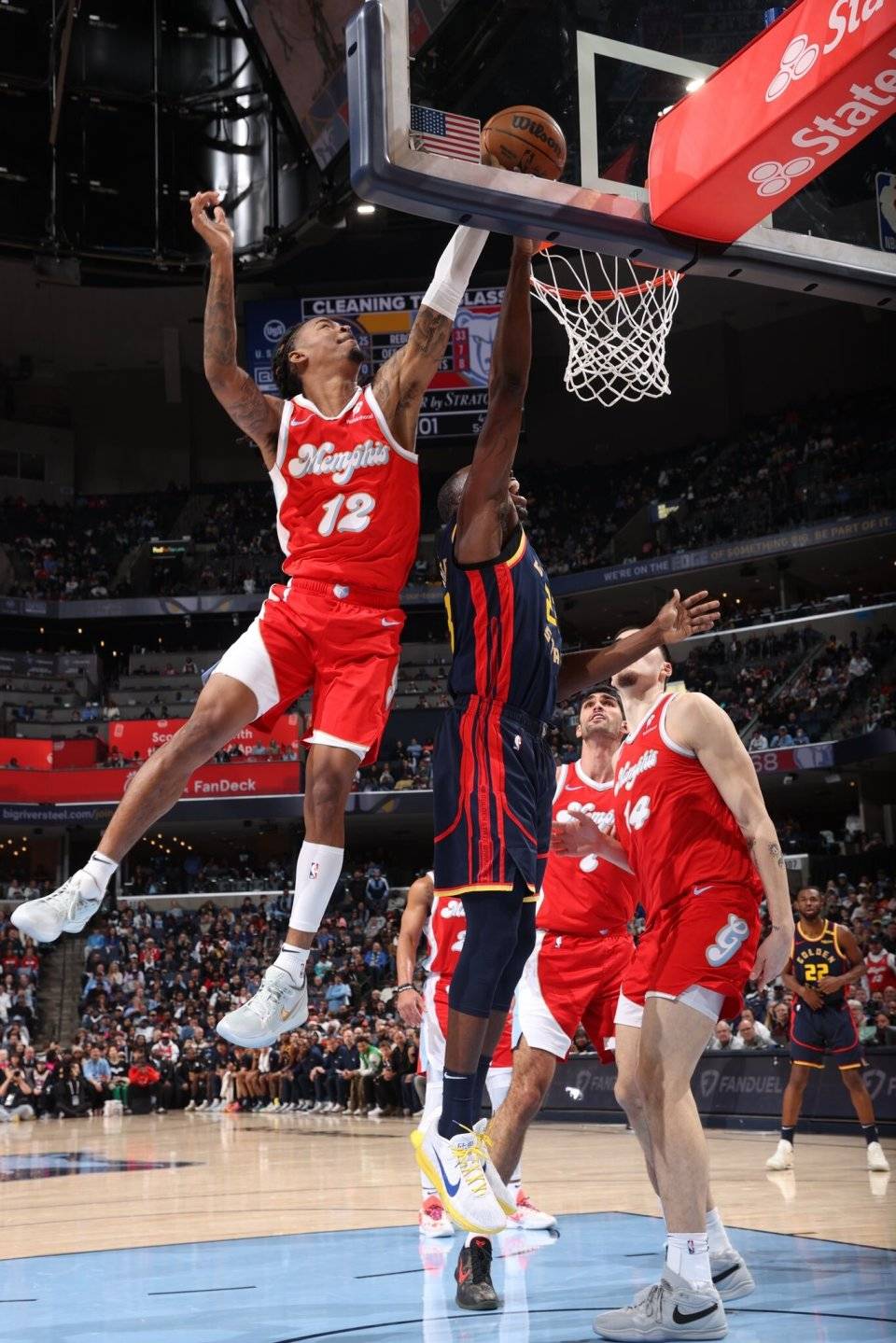 开云体育中国-火箭主场战胜灰熊,止住连败