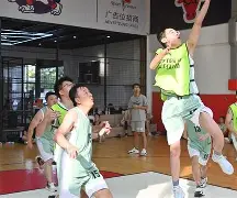 开云体育中国-奥斯警队集队胜出，壮心大增