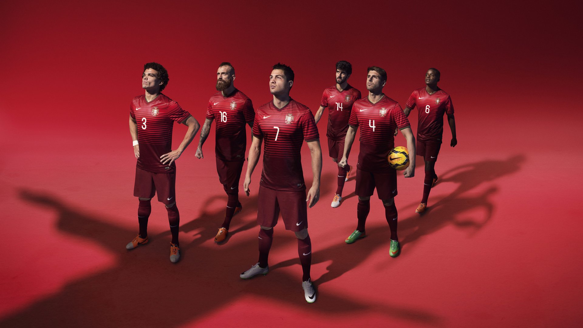 开云体育在线-从失意到闪耀,迪亚斯沉默中爆发,导演比利亚雷亚尔戏剧性翻盘